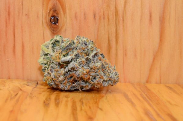 Mac Daddy Platinum Kush Premium AAAA Cannabis Marijuana product image 1.